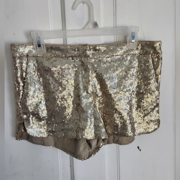 Jessica Simpson Pants - Jessica Simpson Gold Sequined Antoinette Party Shorts 2.5" Inseam Women's L